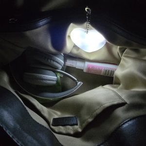 Светлина за дамска чанта със сензор за докосване | HEARTIGLO